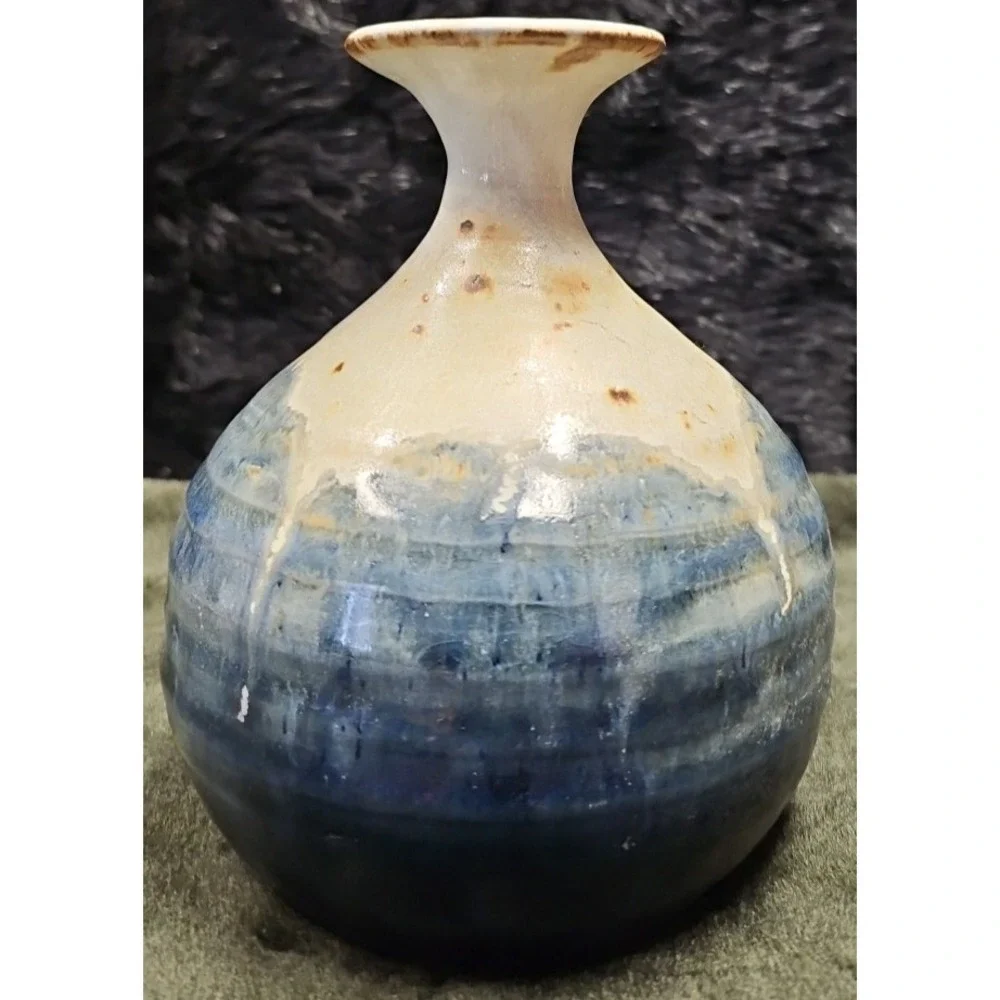 Vintage Small Gray and Blue Vase 6